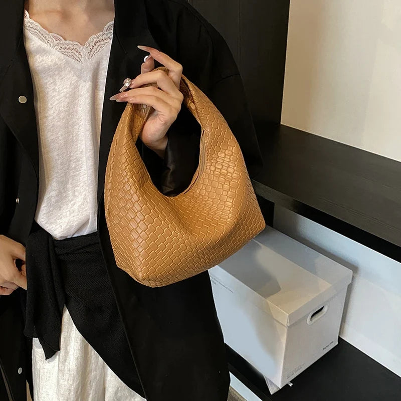 The Woven Hobo - weave detail